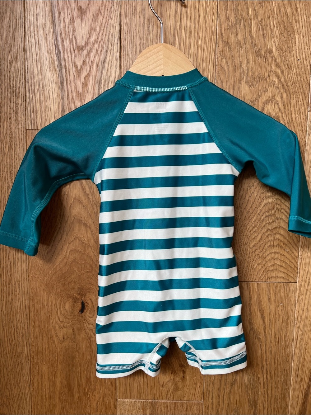 Tea Collection Swim Rashguard - Picture 2 of 3